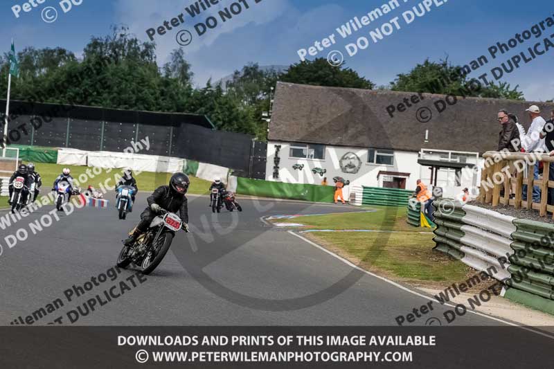 Vintage motorcycle club;eventdigitalimages;mallory park;mallory park trackday photographs;no limits trackdays;peter wileman photography;trackday digital images;trackday photos;vmcc festival 1000 bikes photographs